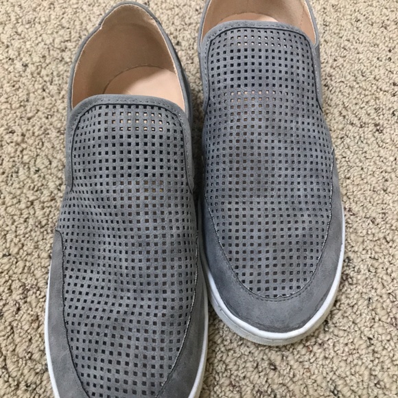 VICI slide on sneakers - Picture 5 of 6